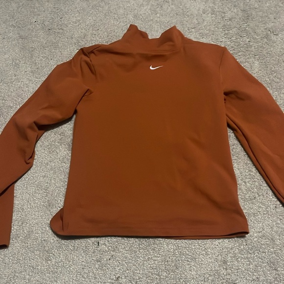 Nike long sleeve - Picture 1 of 1